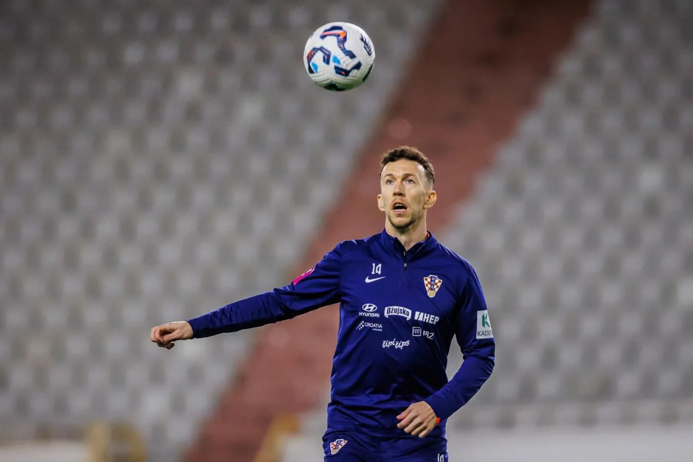 Perišić fait de la résistance