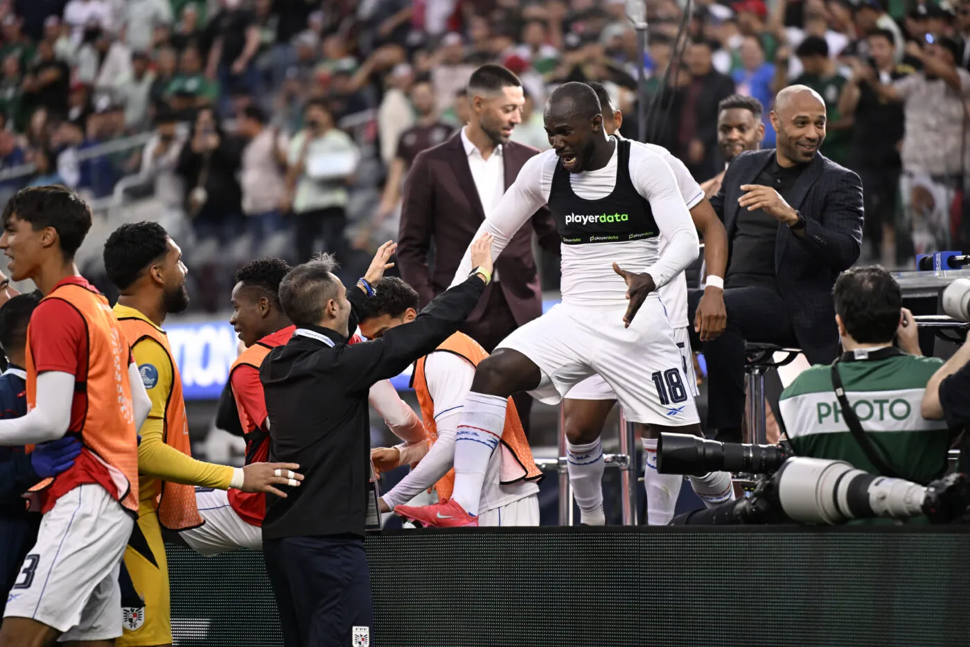 La célébration de fou après la victoire du Panama contre les États-Unis