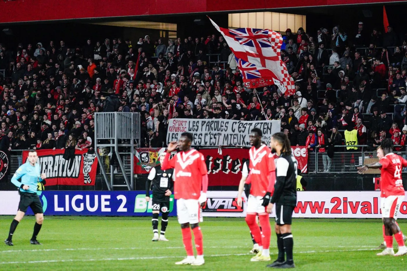 Les ultras de Valenciennes songent à s’autodissoudre