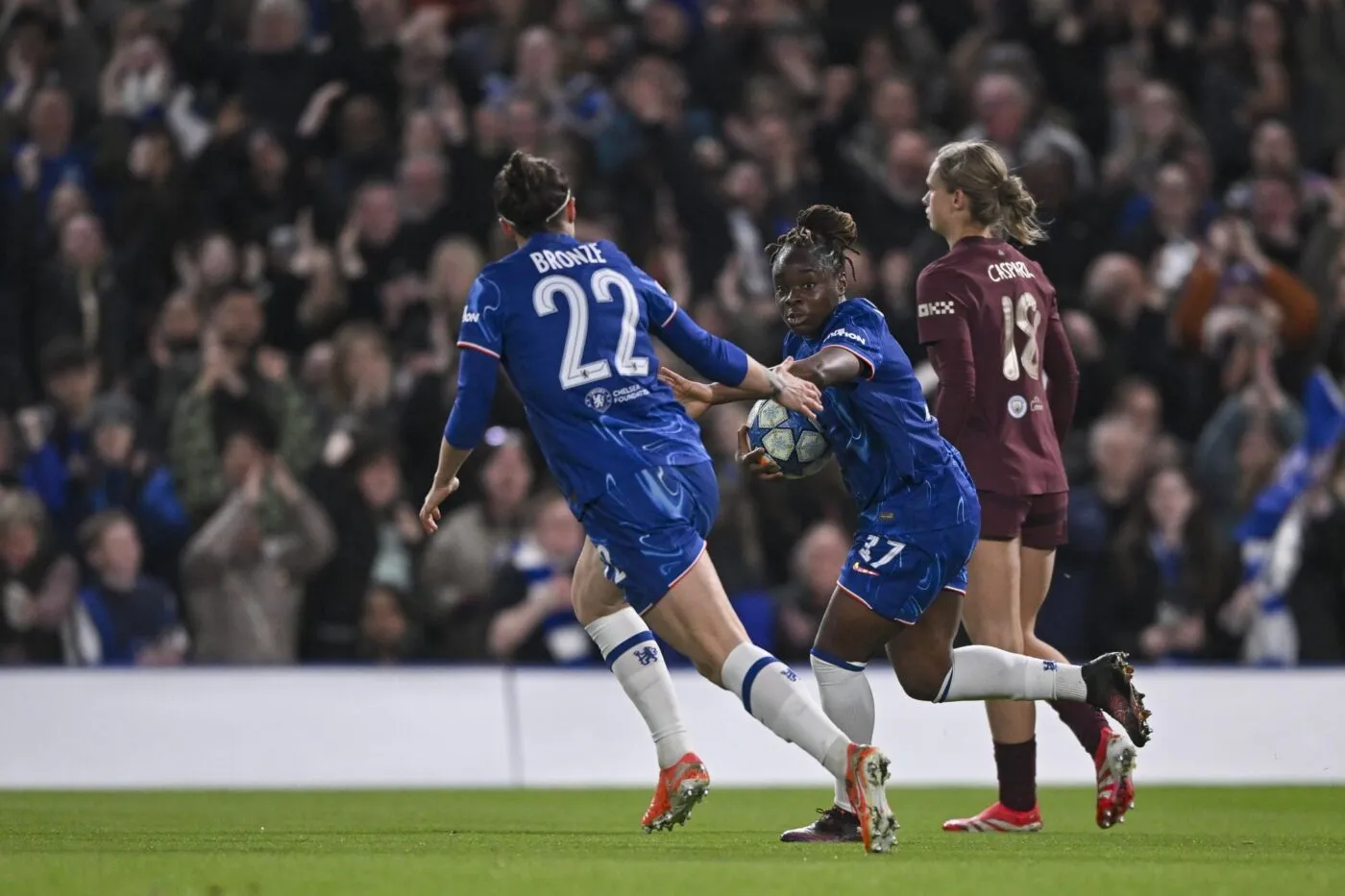 Chelsea retourne Manchester City et rejoint le Barça en demi-finales