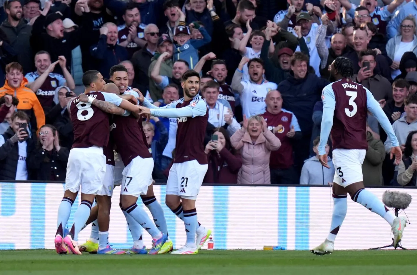 Avant le PSG, Aston Villa engrange de la confiance contre Nottingham Forest