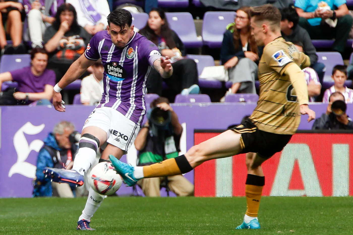 Quand un joueur de Valladolid frappe l’un de ses coéquipiers