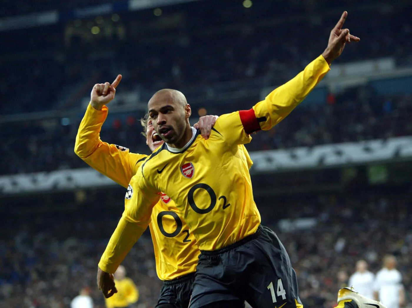 Le tifo hommage des supporters d’Arsenal pour Thierry Henry