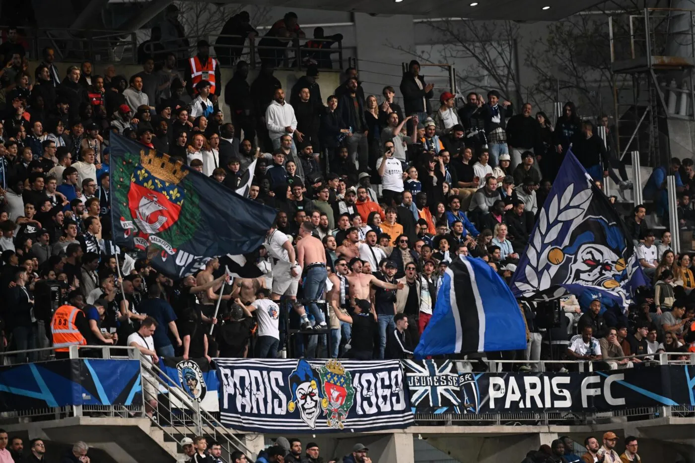 Un supporter du Paris FC interdit de stade après avoir insulté Bruno Retailleau