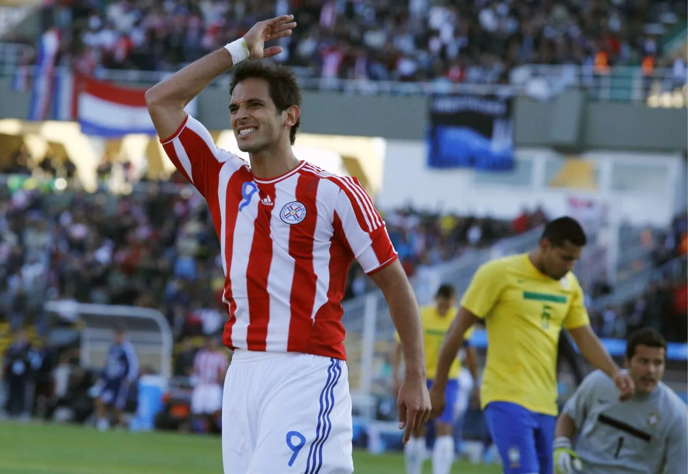 Roque Santa Cruz : « Le 9 doit avant tout être intelligent »