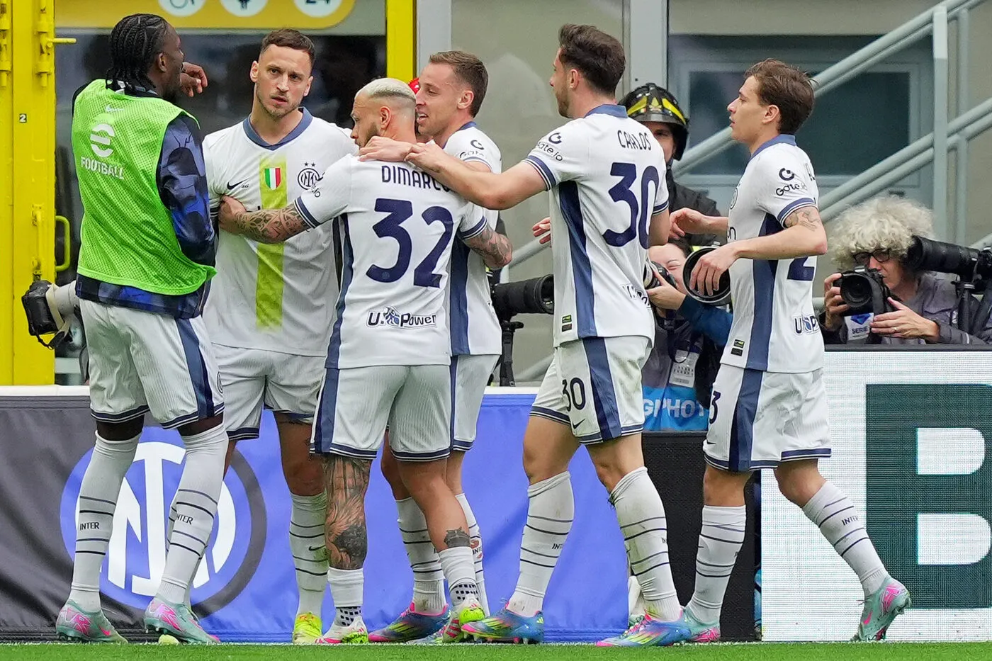 L’Inter maîtrise Cagliari et prend ses distances en tête de la Serie A