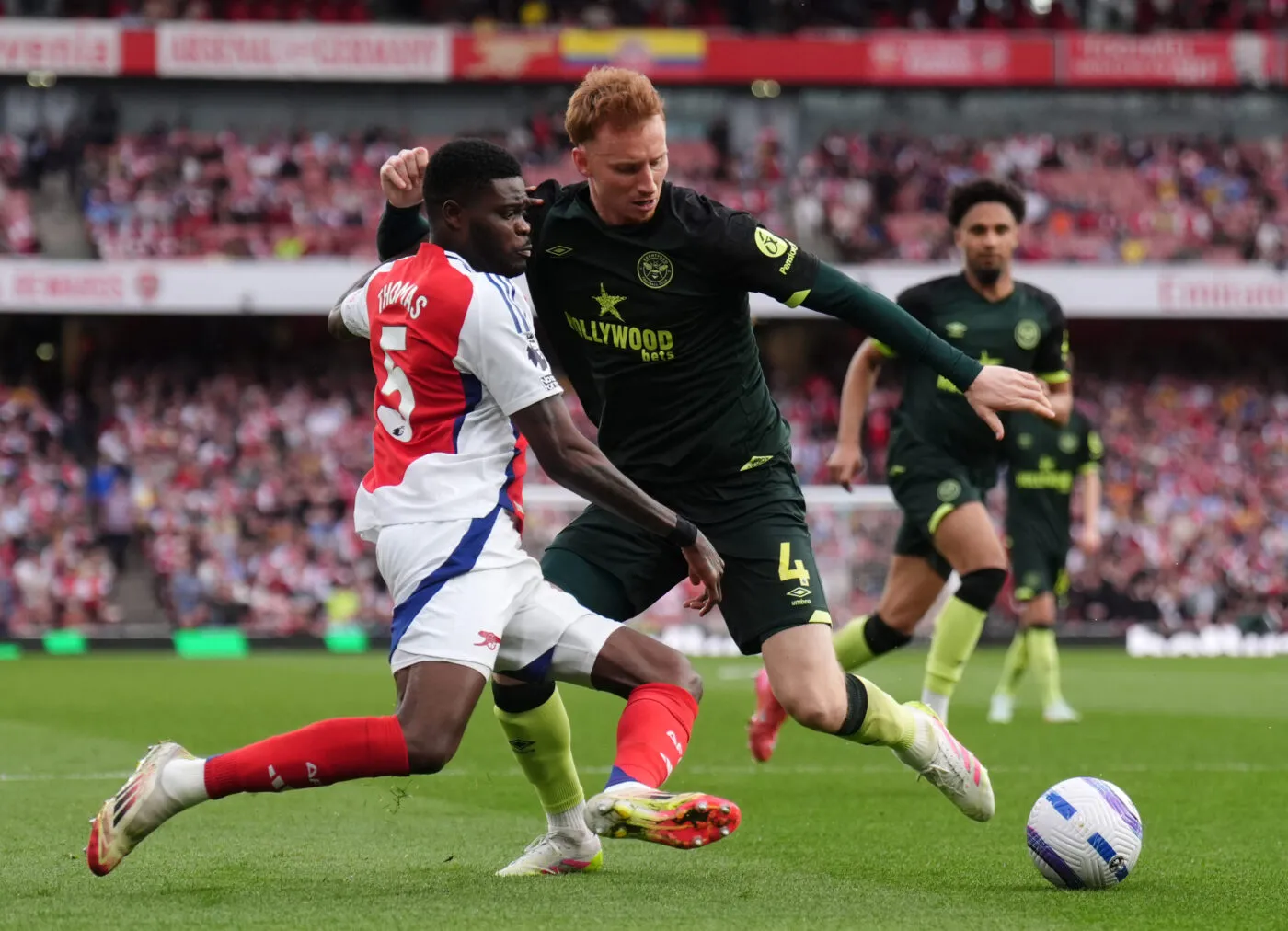 Arsenal se cogne sur Brentford