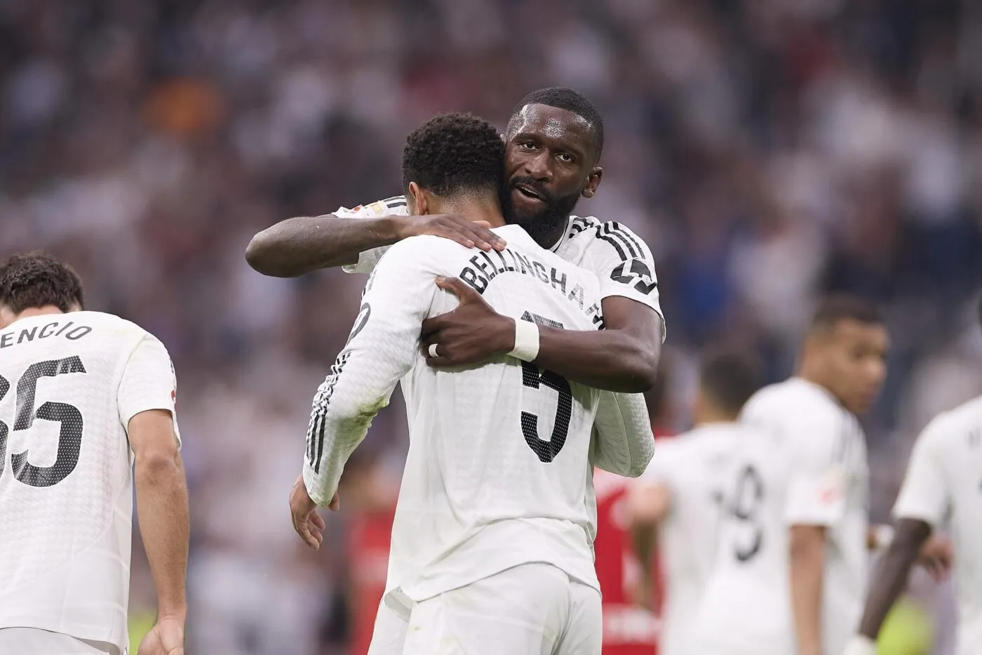 Une bagarre entre Jude Bellingham et Antonio Rüdiger à l’entraînement du Real Madrid ?