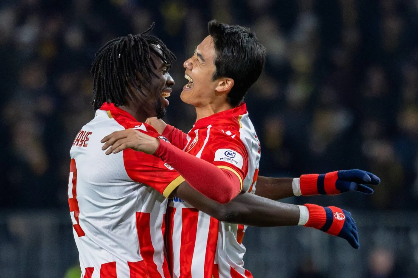 Qui peut s’asseoir à la table de l’Étoile rouge et dire : «<span style="font-size:50%">&nbsp;</span>J’ai une meilleure série à domicile que toi » ?