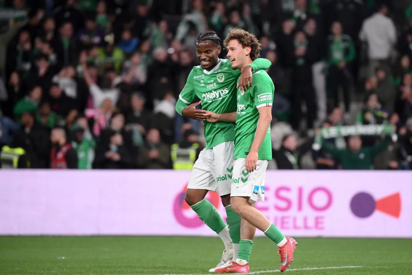 Saint-Étienne s’offre le derby le plus long