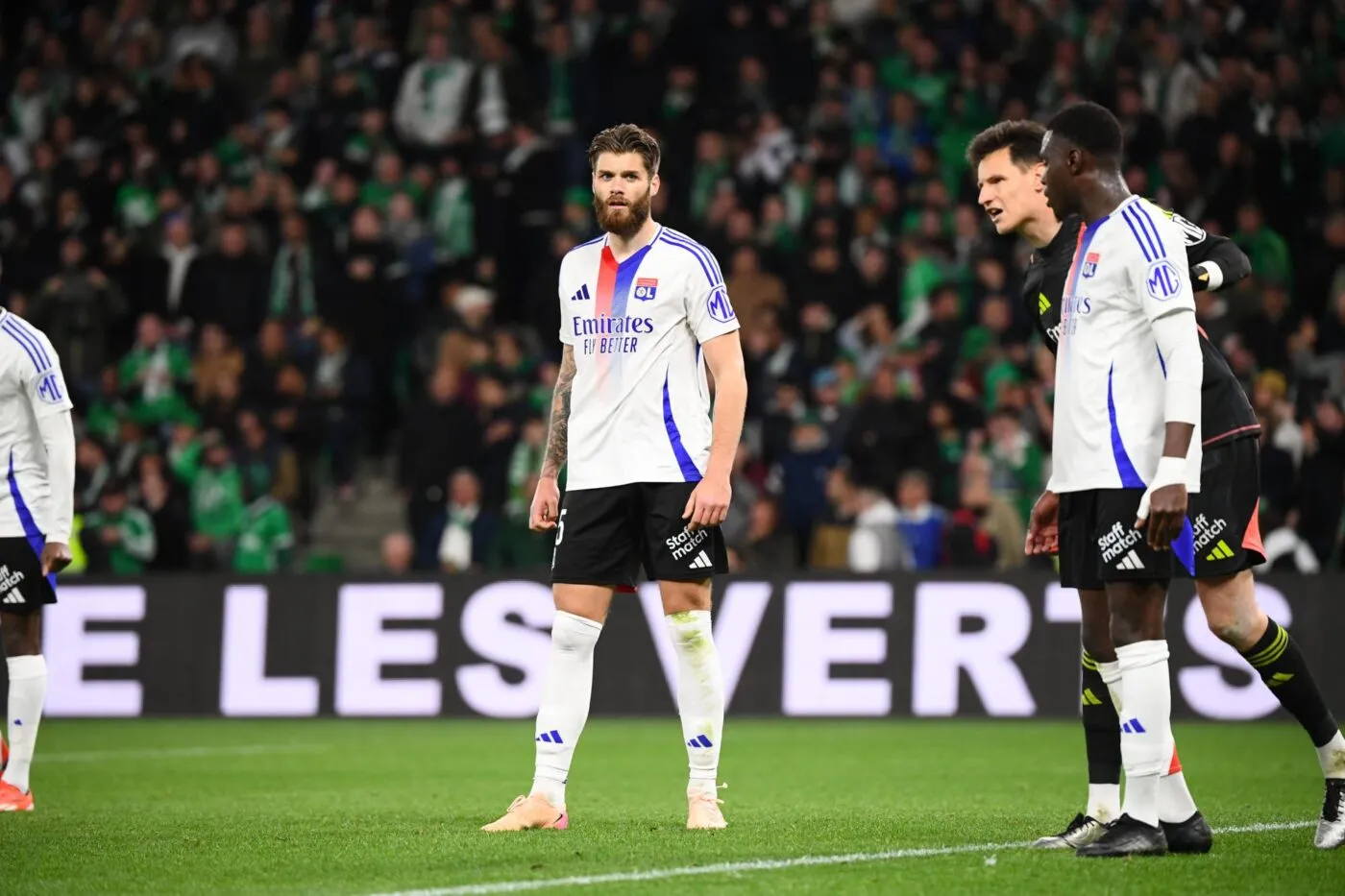 Saint-Étienne-Lyon : quenelles gratuites pour bien digérer la victoire dans le derby