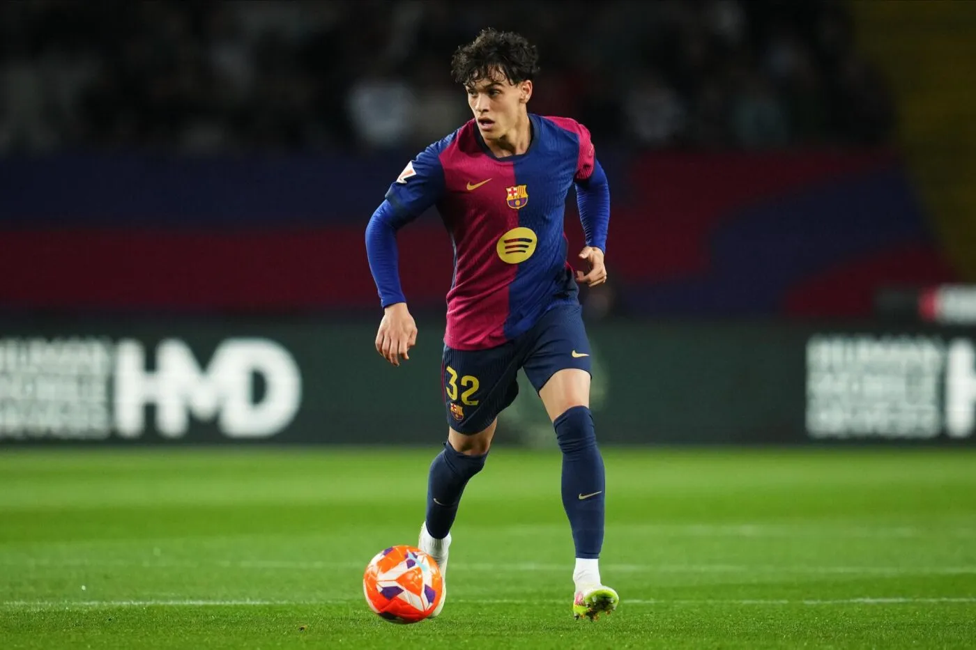 Héctor Fort victime d’insultes homophobes après une photo avec une drag queen