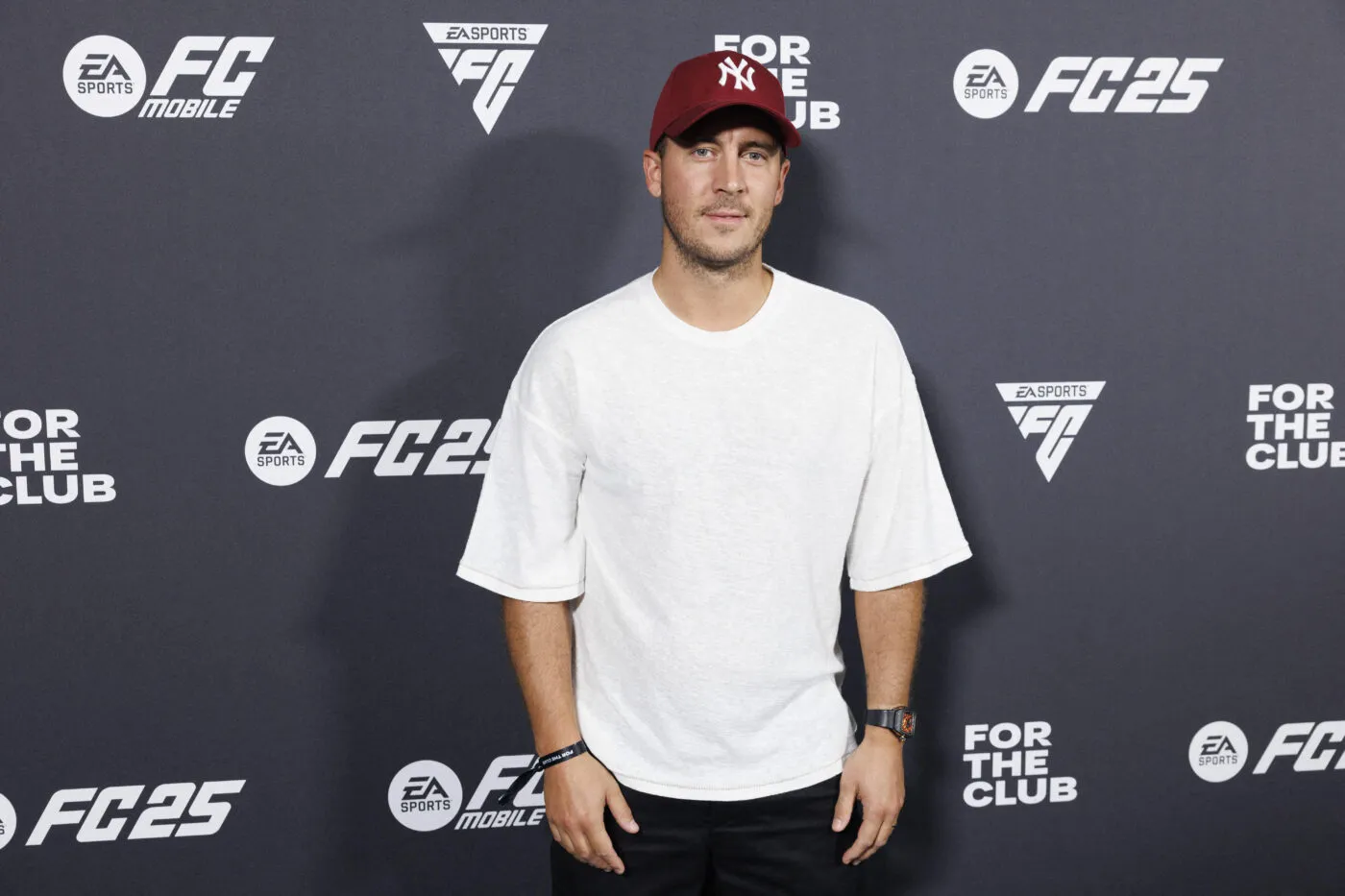 Eden Hazard boucle une course cycliste de 225 bornes à Majorque