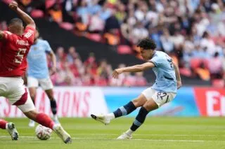 Manchester City rejoint Palace en finale de la Cup