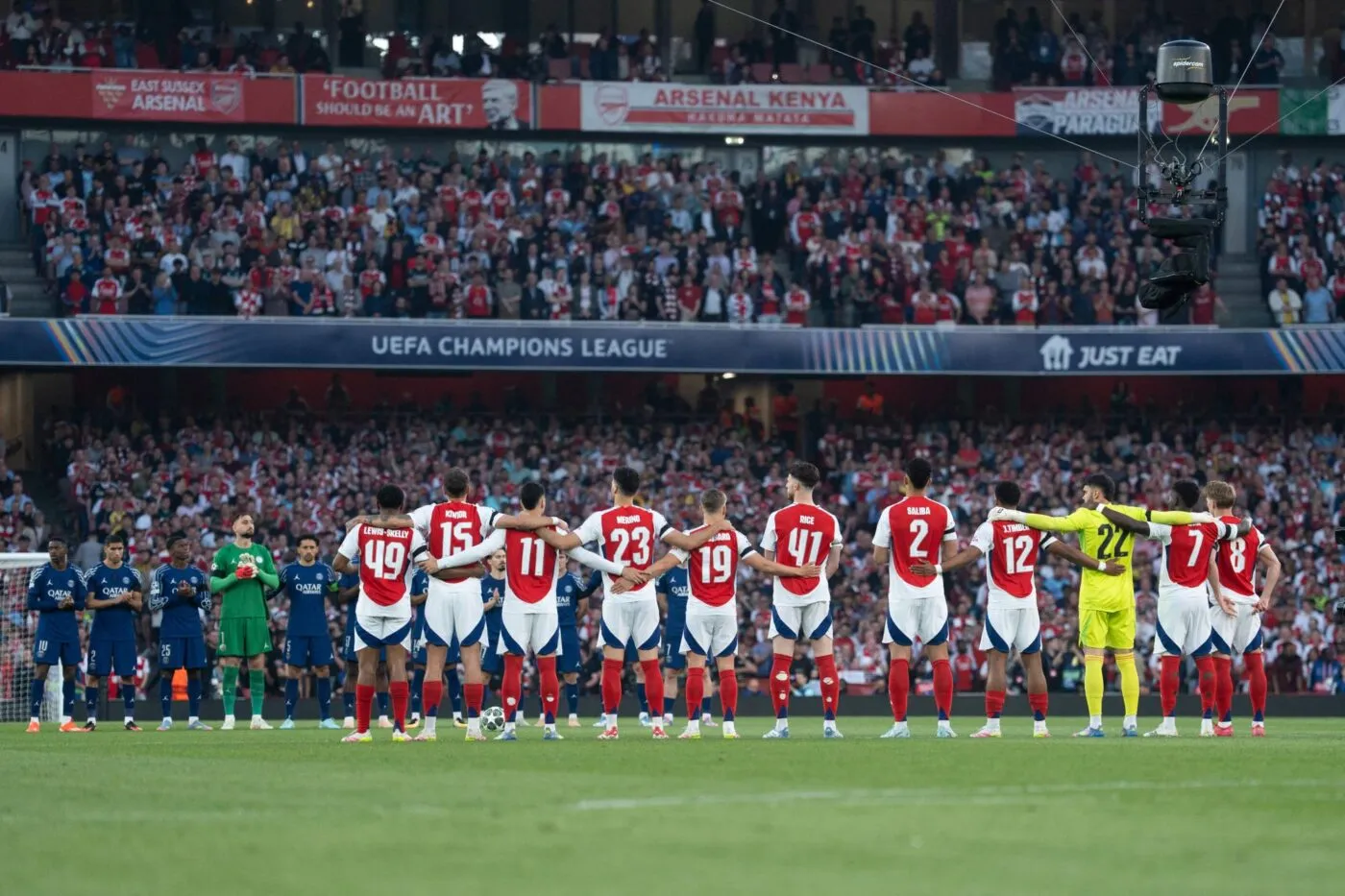 SOS Racisme et le PSG ont déposé une plainte après des actes racistes à l’Emirates Stadium