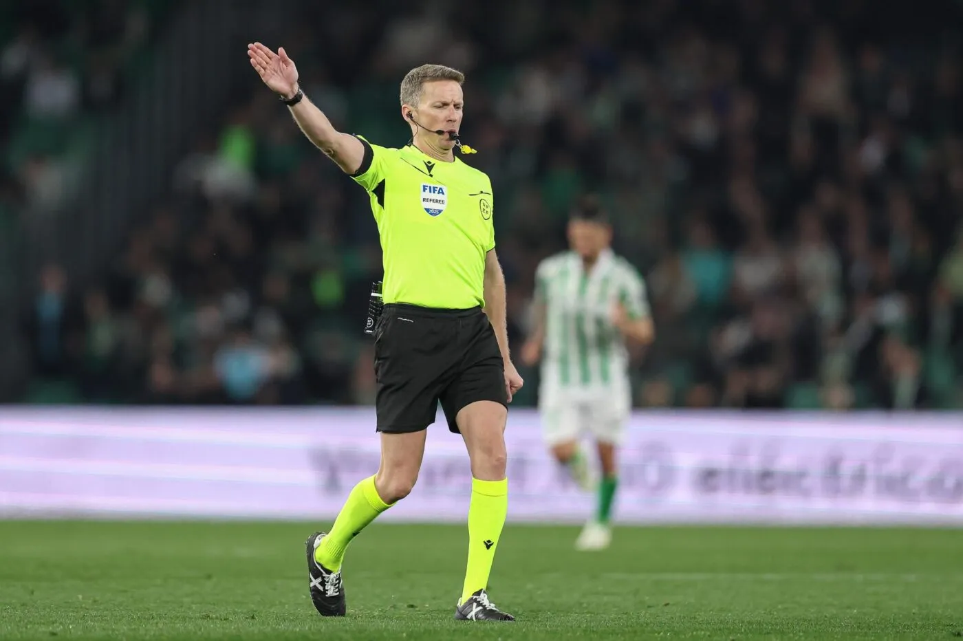 La Real Madrid TV sort une nouvelle vidéo à charge contre l’arbitre du prochain Clásico