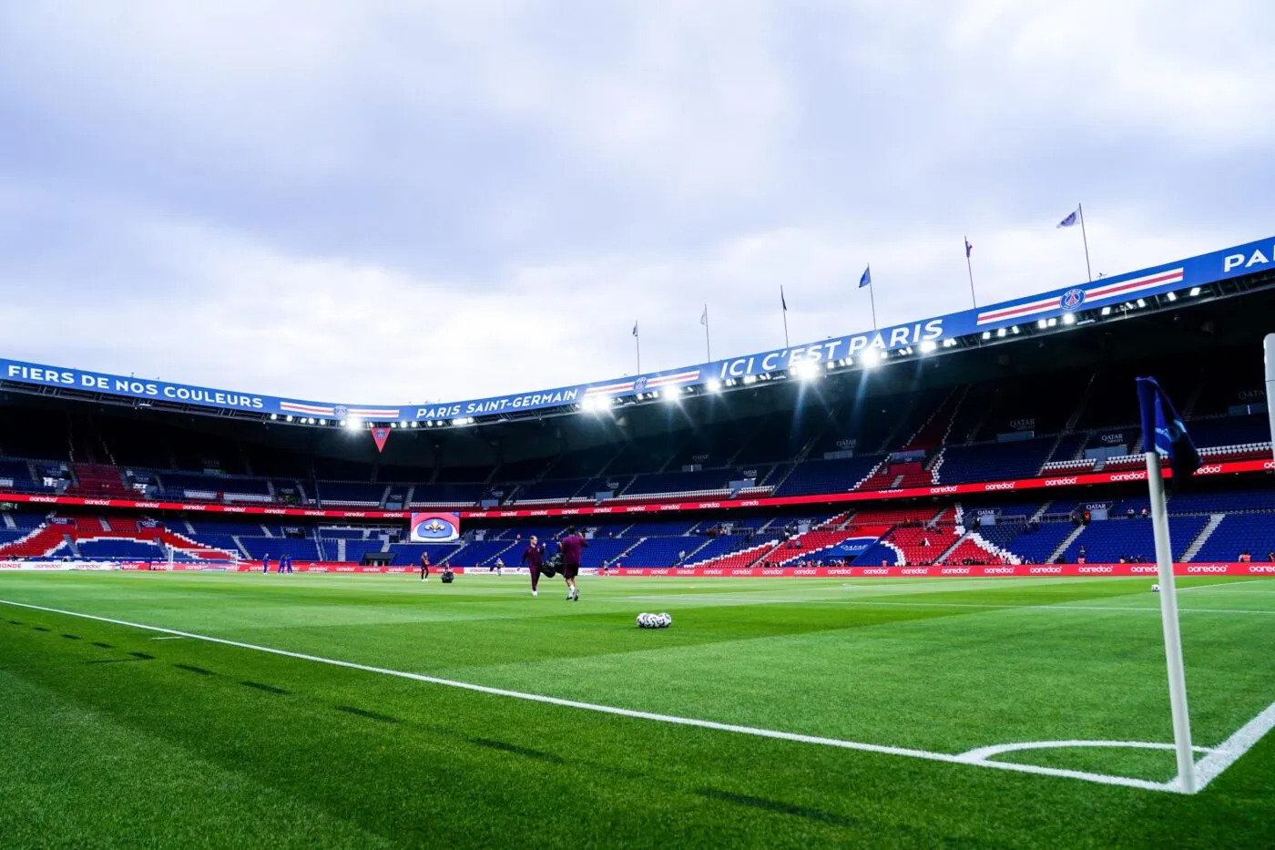 Un trafic de bracelets VIP démantelé au Parc des Princes