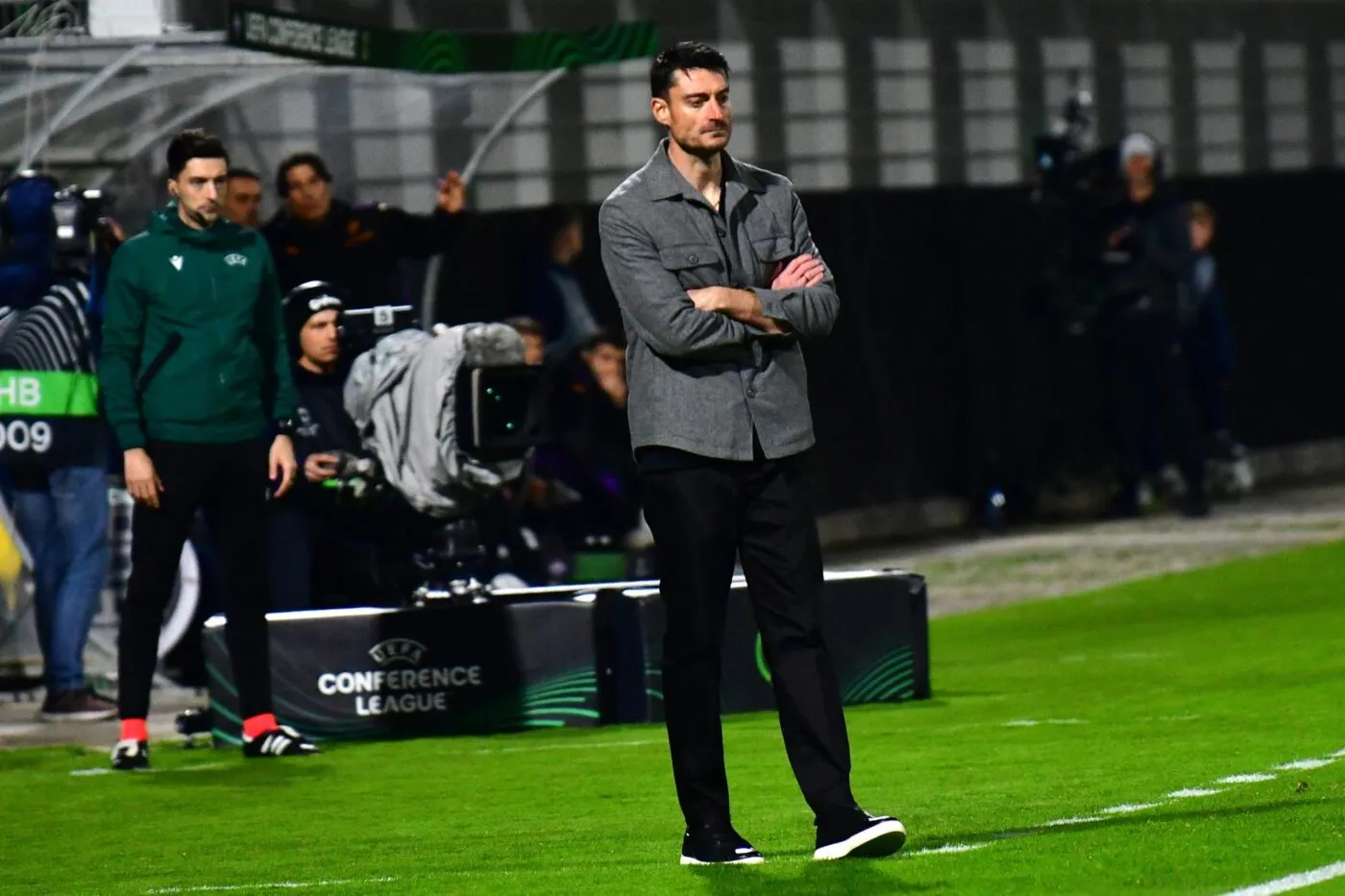 Albert Riera a (encore) failli se battre en plein match