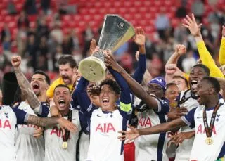 Heung-min Son et deux joueurs des Spurs privés de médailles lors de la cérémonie