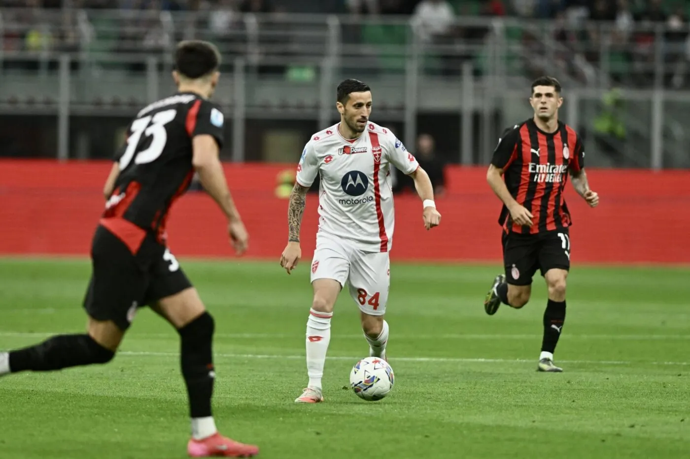 Le tifo délétère des supporters de l’AC Milan