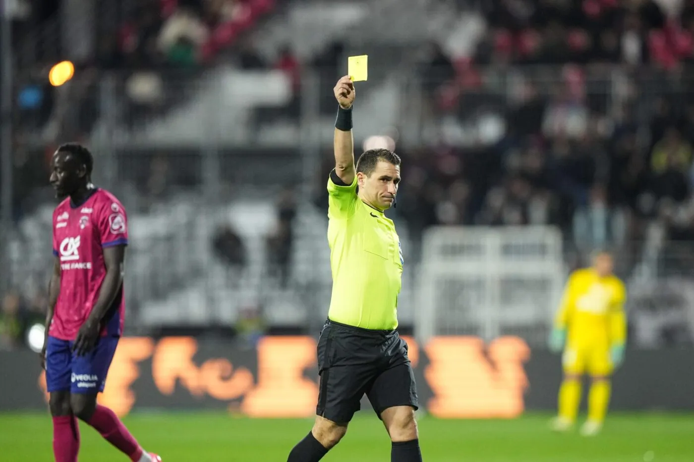 Un arbitre de Ligue 1 a dirigé un match de district ce week-end