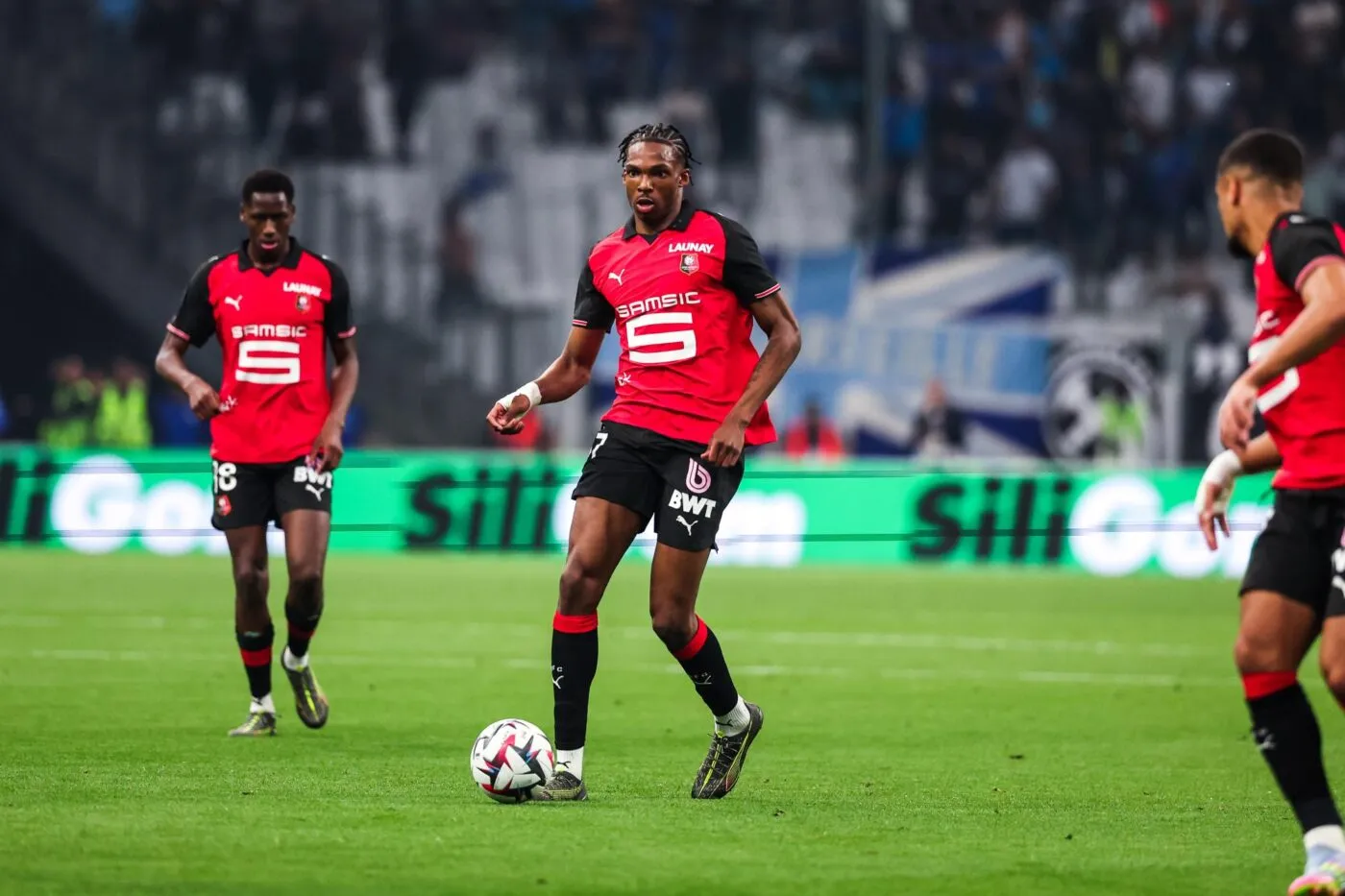 Rennes prolonge un défenseur prometteur