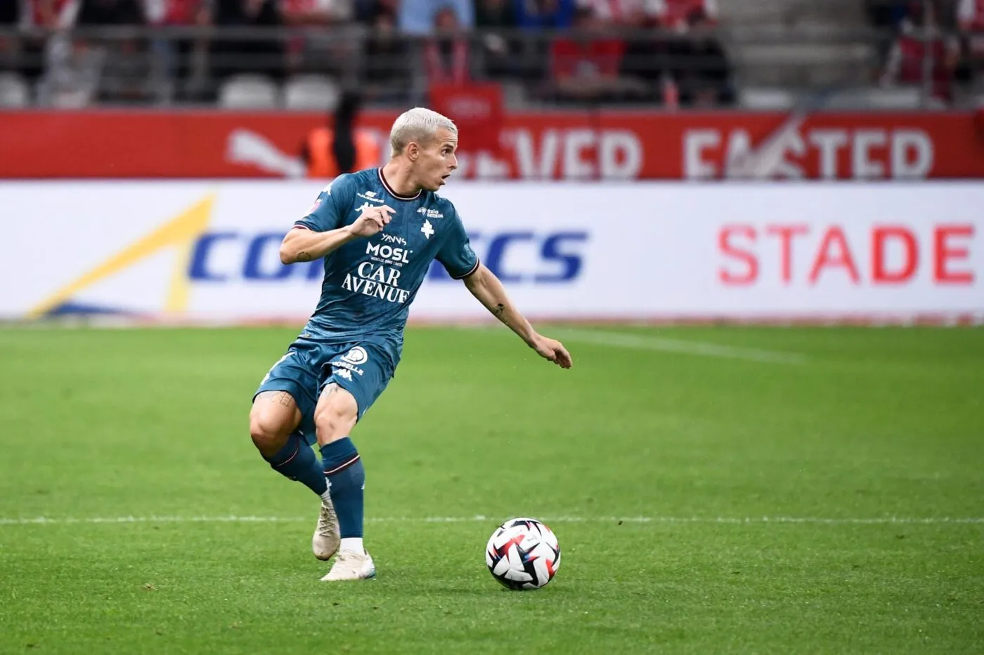 Vidéo : le but fou de Gauthier Hein pour offrir la montée en Ligue 1 au FC Metz