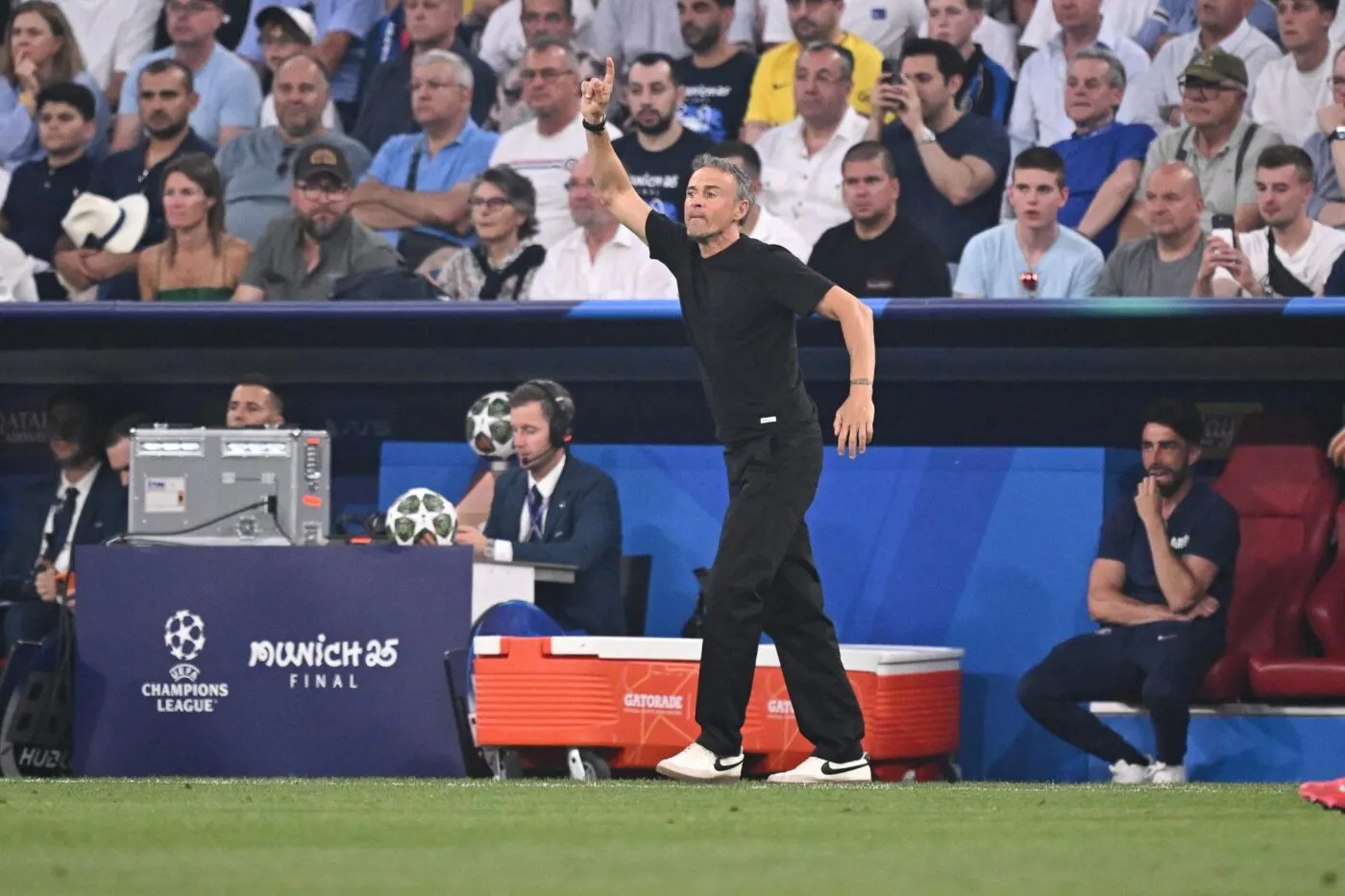 Luis Enrique, 6e entraîneur à réaliser cet exploit