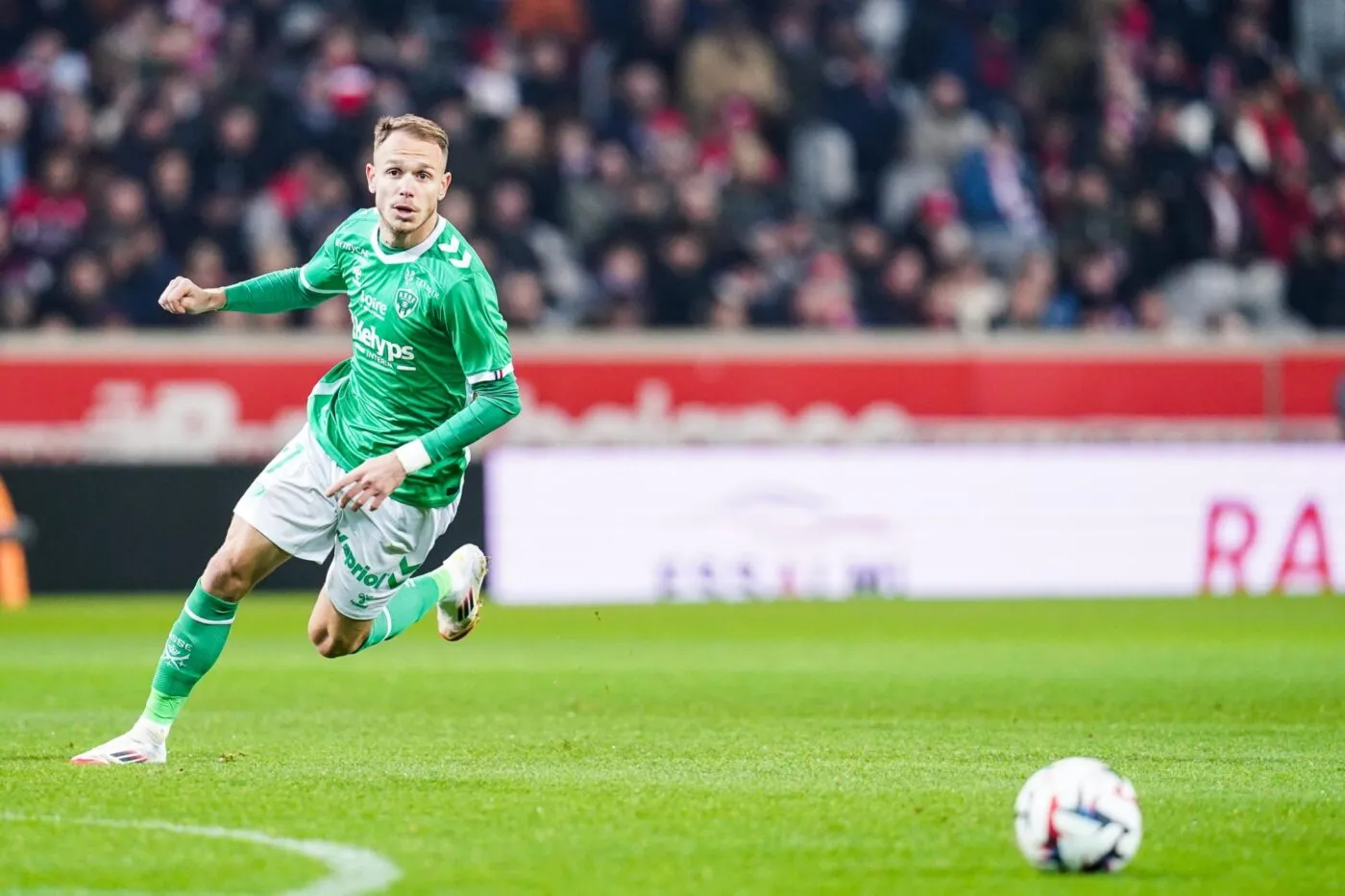 L’histoire d’amour continue entre Irvin Cardona et l’AS Saint-Étienne