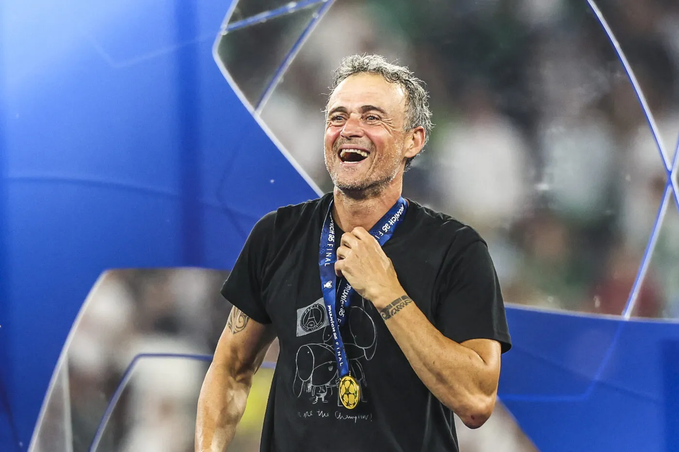 La mère d’Elias, adolescent tué à la sortie de son entraînement en janvier, a tenu le coup grâce à Luis Enrique