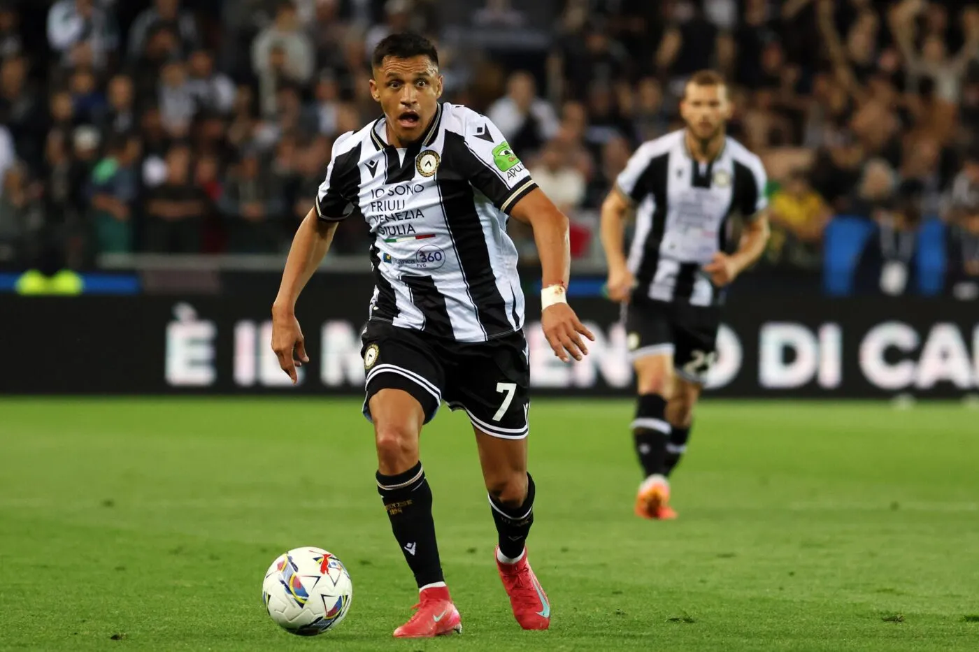 Alexis Sánchez : «<span style="font-size:50%">&nbsp;</span>Des joueurs comme Cristiano Ronaldo et Luka Modrić jouent encore à 40 ans...   »