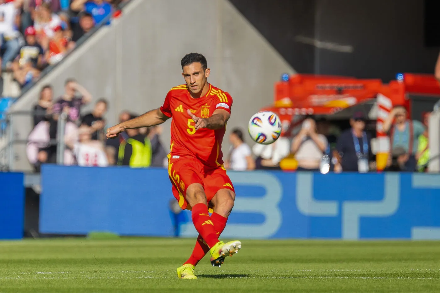 L’Espagne renverse la Roumanie sur le gong