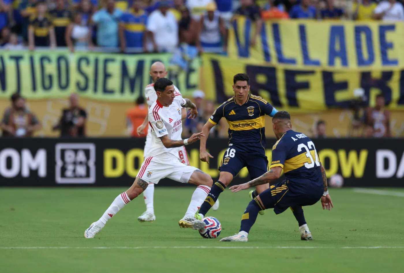 Benfica arrache le nul à Boca, Flamengo assure contre l’Espérance de Tunis