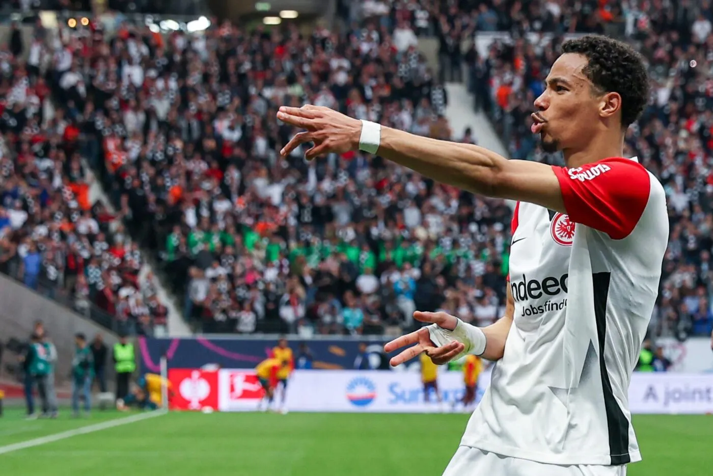 Hugo Ekitike a la cote chez les plus grands d’Europe