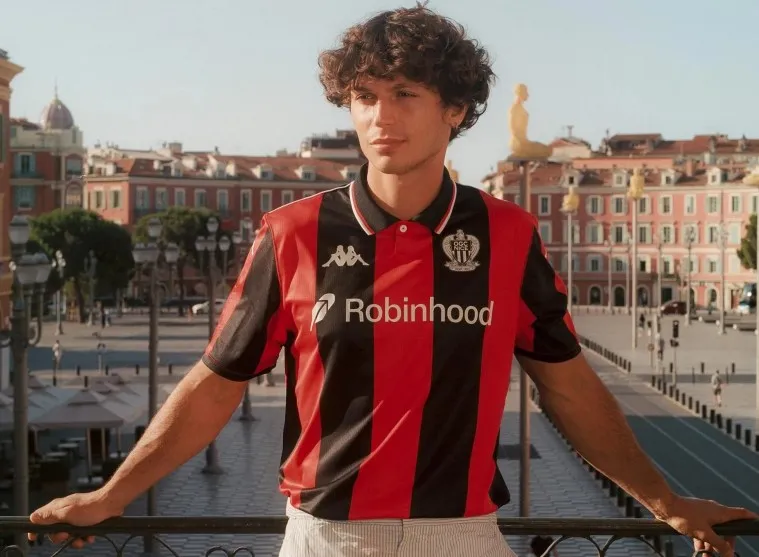 Et si l&rsquo;OGC Nice avait déjà gagné le prix du plus beau maillot de la saison ?