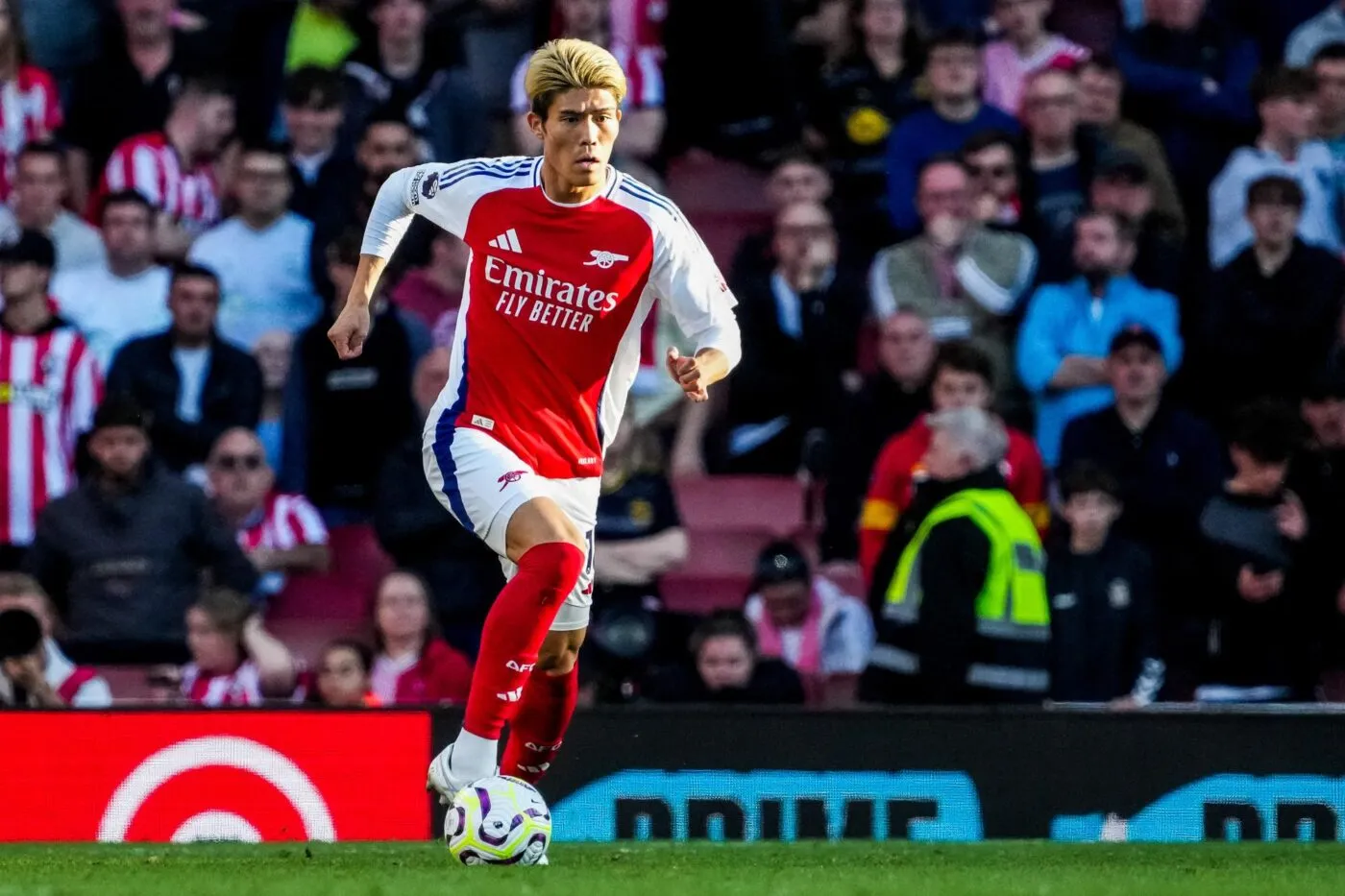 Miné par les blessures, Takehiro Tomiyasu quitte Arsenal
