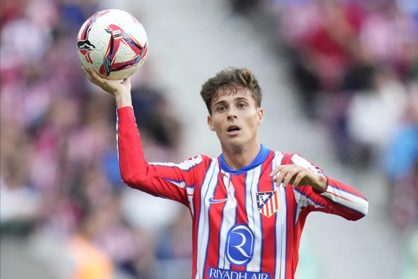 Rodrigo Riquelme change de crémerie