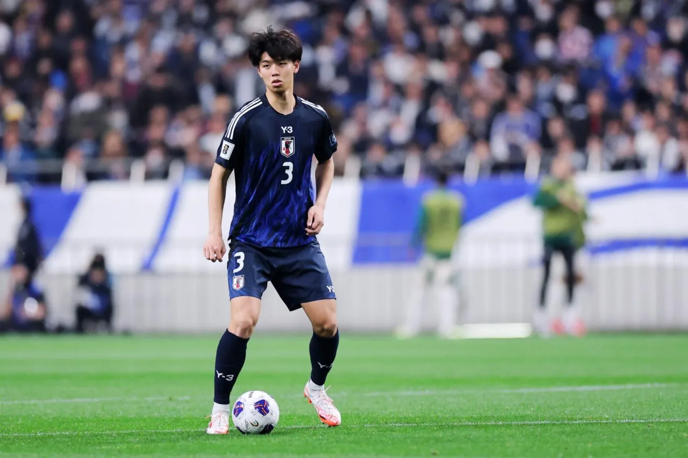 Un crack japonais de 20 ans rejoint Tottenham