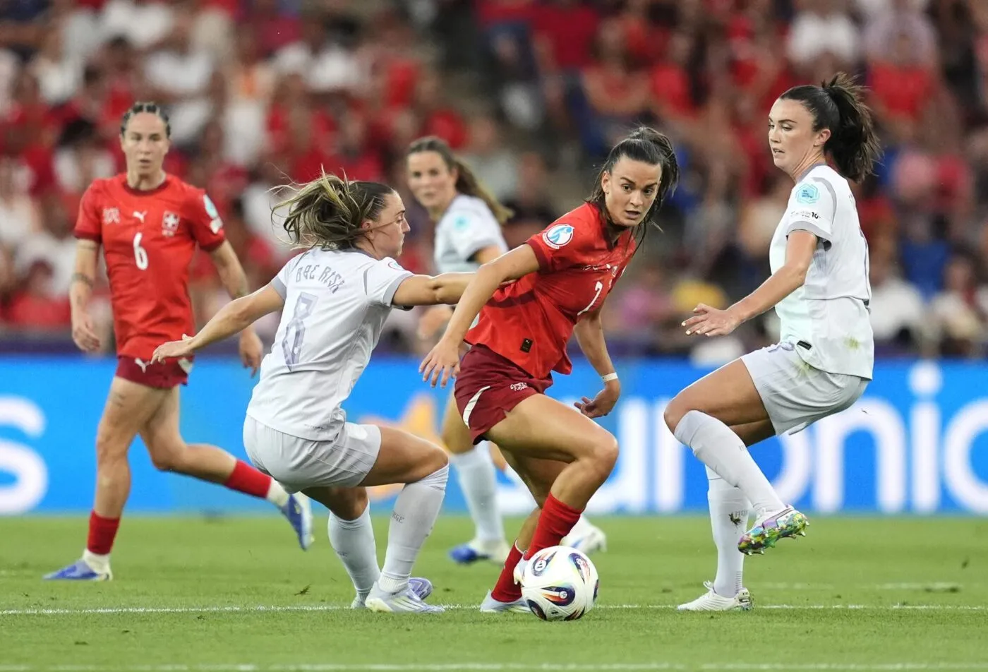 Euro 2025 : La Suisse s’en sort au finish, la Norvège fait le spectacle