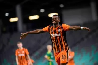 Le Shakhtar d’Arda Turan s’amuse contre un club finlandais en Ligue Europa