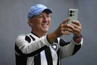 Loin de Lyon, John Textor s’amuse en boîte de nuit à Rio de Janeiro