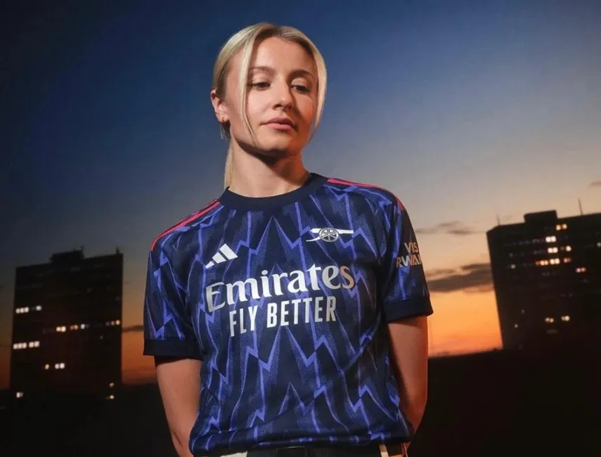 Arsenal sort un joli maillot extérieur pour finir 2e de Premier League