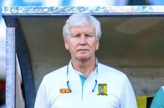 Le sélectionneur du Cameroun charge Hugo Ekitike