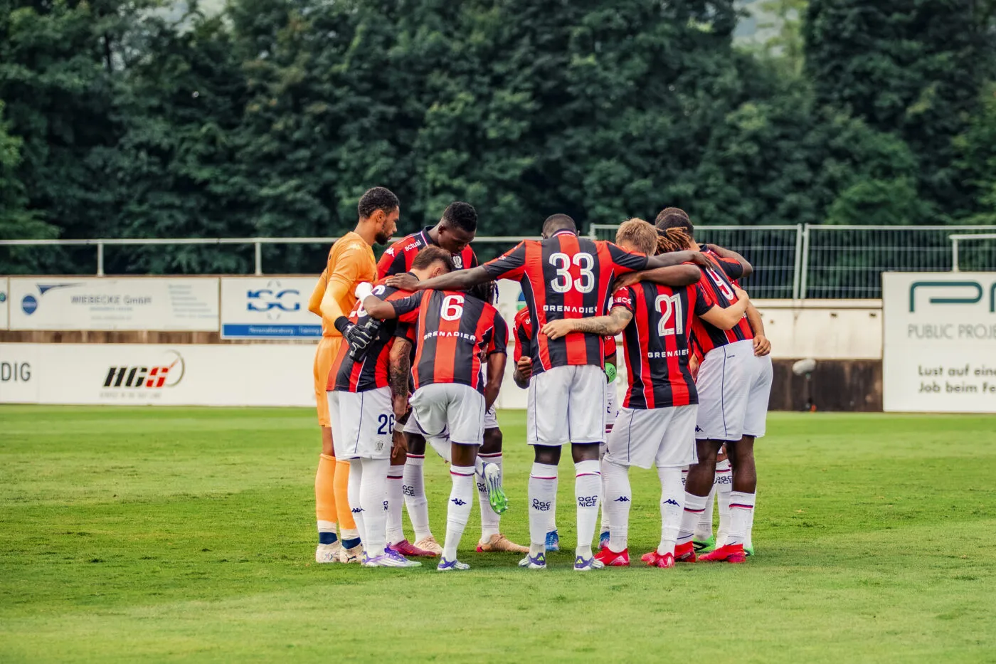 Nice s’impose face à Feyenoord... mais perd contre Sankt Pauli