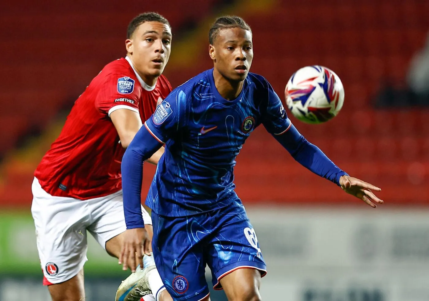 Fou : Strasbourg trouve son latéral chez un club de Premier League inattendu