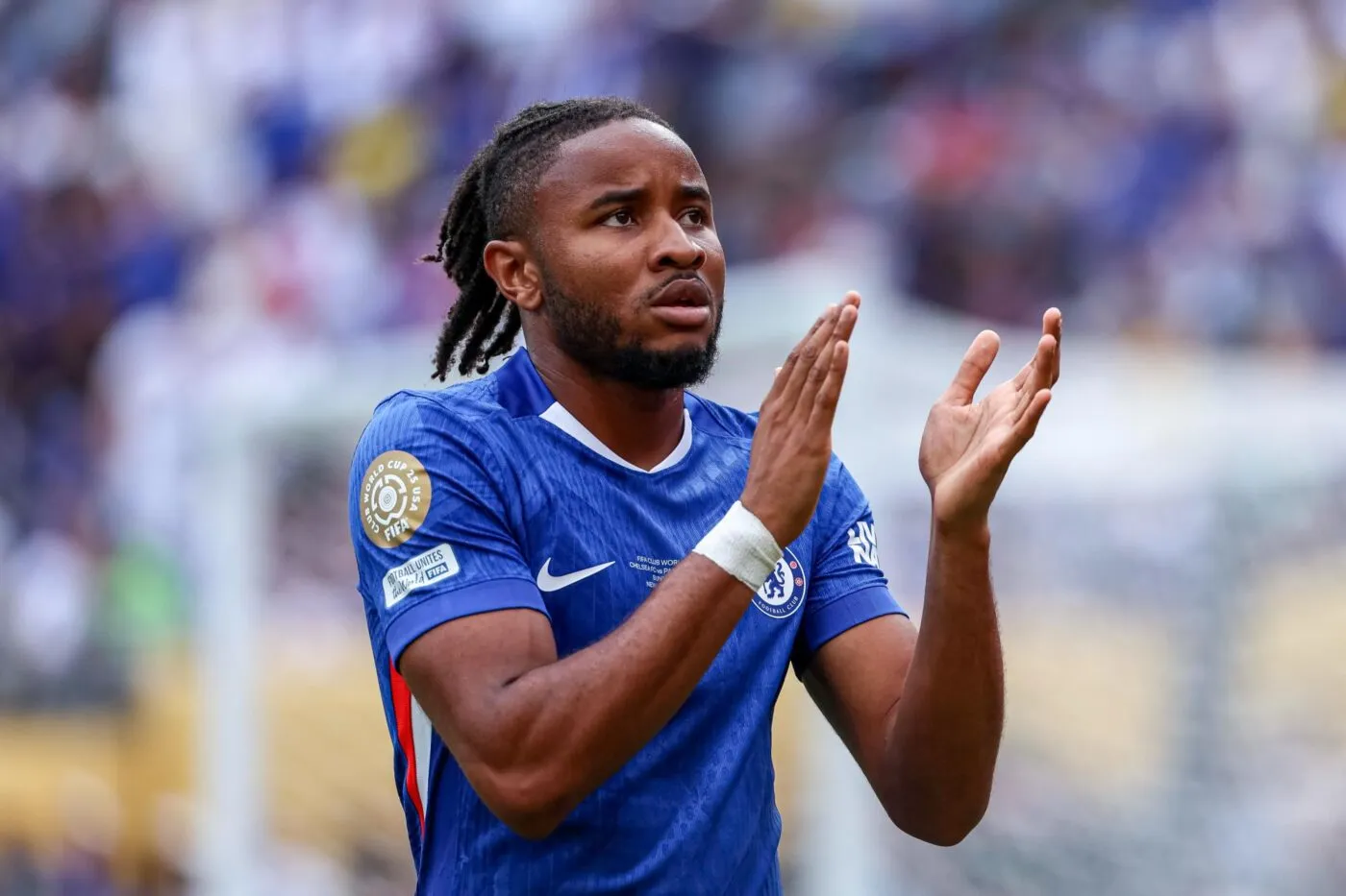 Christopher Nkunku discute avec l’Inter Milan