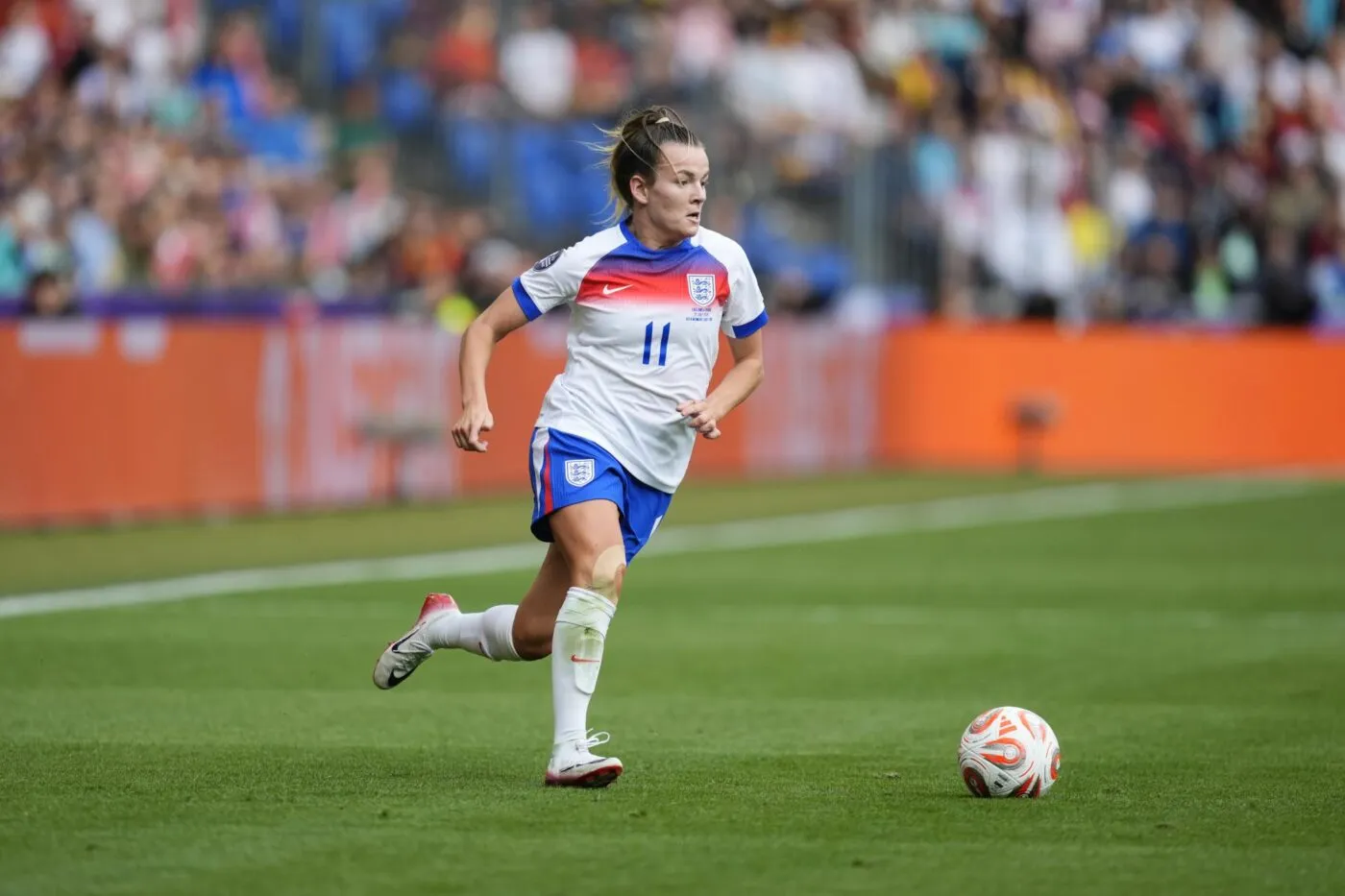 Euro 2025 : l&rsquo;Anglaise Lauren Hemp s&rsquo;offre un drôle de trophée