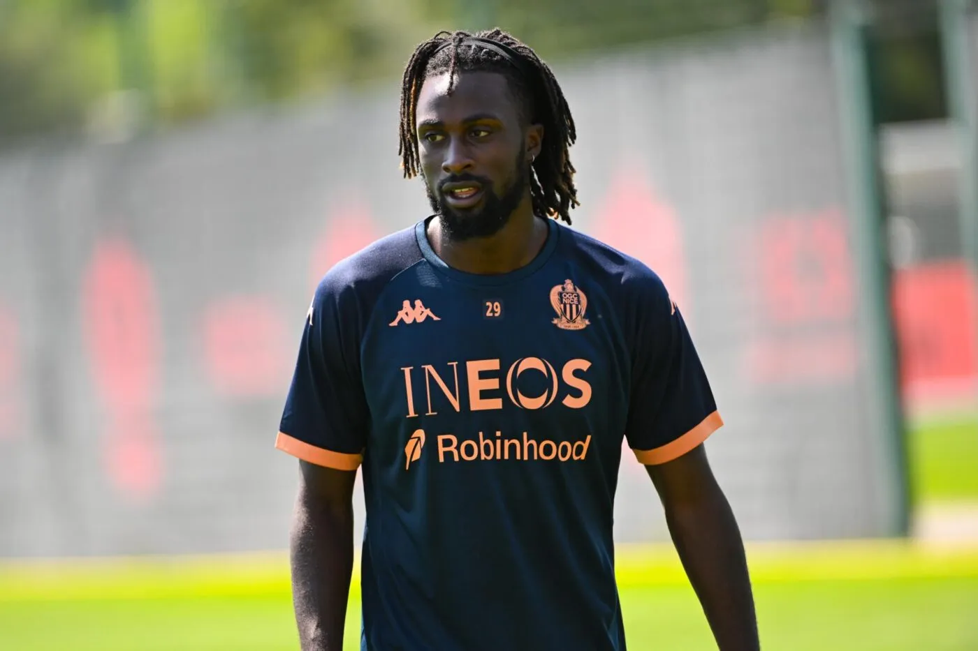 Evann Guessand devrait manquer le match aller contre le Benfica