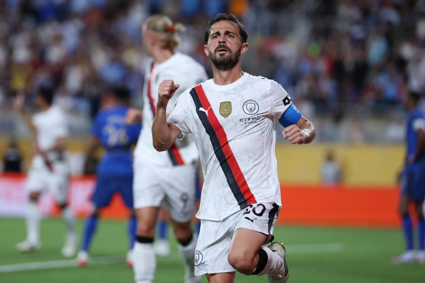 Bernardo Silva dénonce l'hypocrisie des haies d'honneur