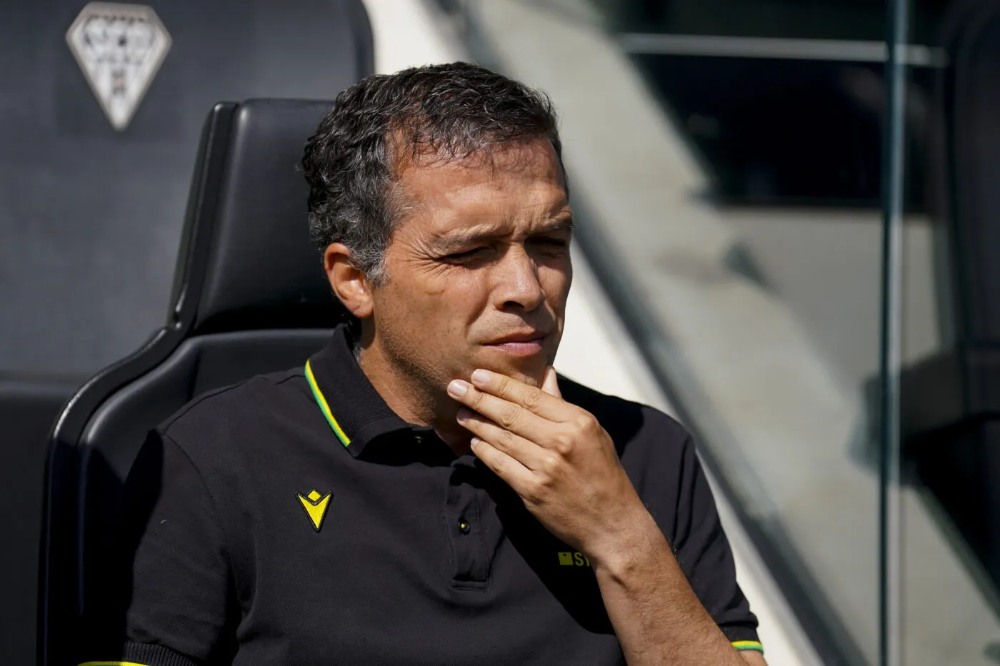 Luís Castro suspendu dès son premier match avec le FC Nantes